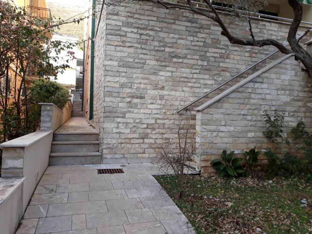 Апартаменты Studio apartman Zec Mirišta Петровац-27